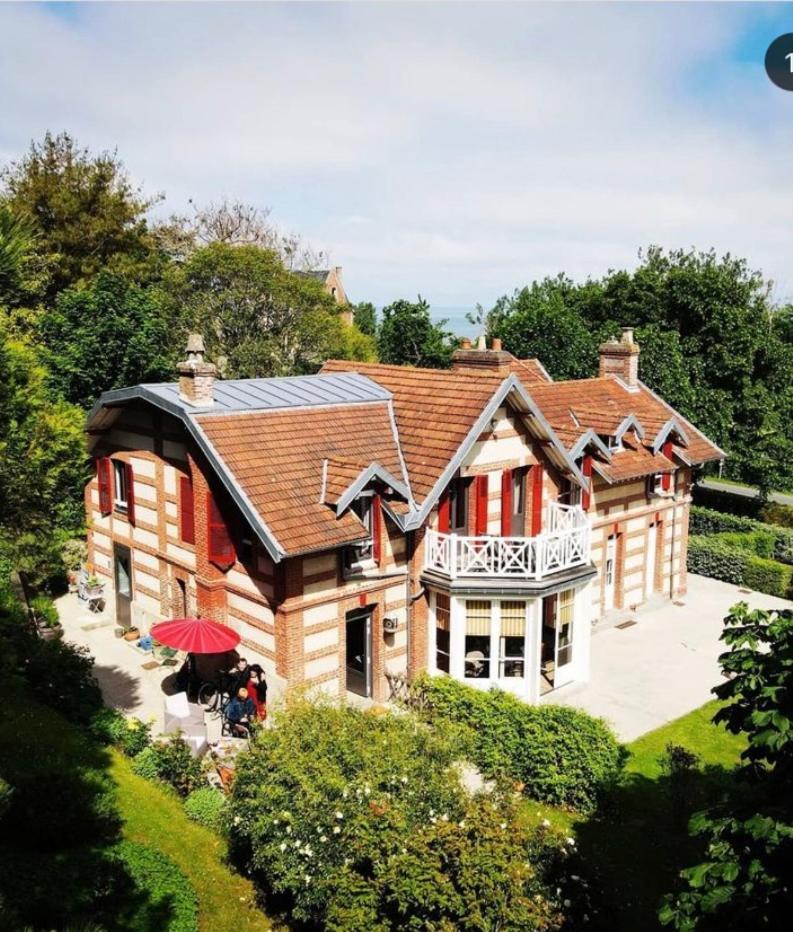 La Villa Des Rosiers Cricquebœuf 外观 照片