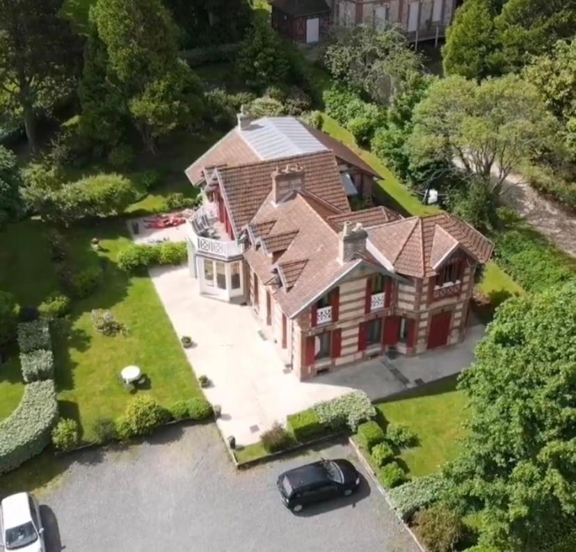 La Villa Des Rosiers Cricquebœuf 外观 照片